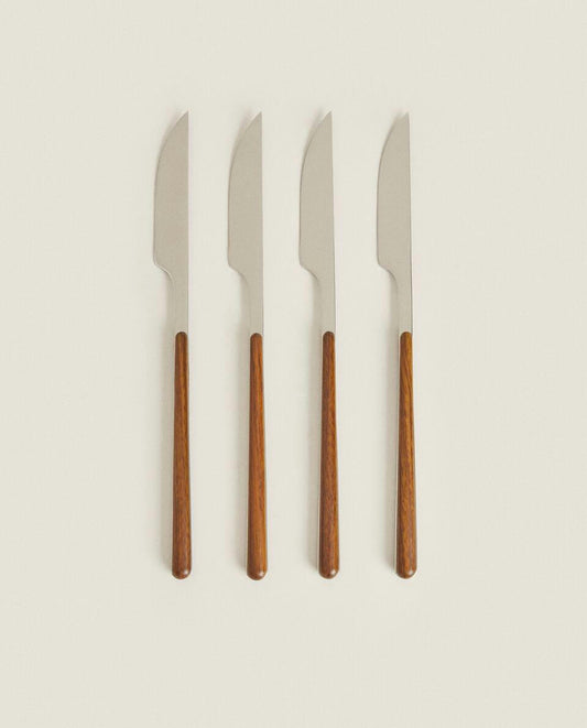 DETTAGLIO SCATOLA 4 COLTELLI CON MANICO TONDO