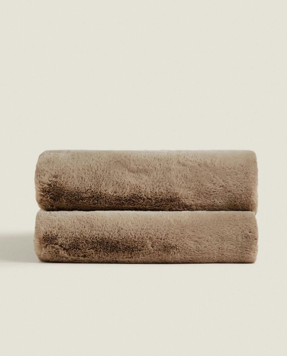 COPERTA IN PELLICCIA SINTETICA A DOPPIA TEXTURE