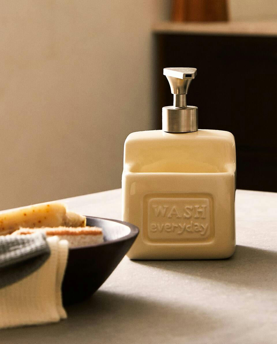 DISPENSADOR DE LAVAVAJILLAS CON RECIPIENTE