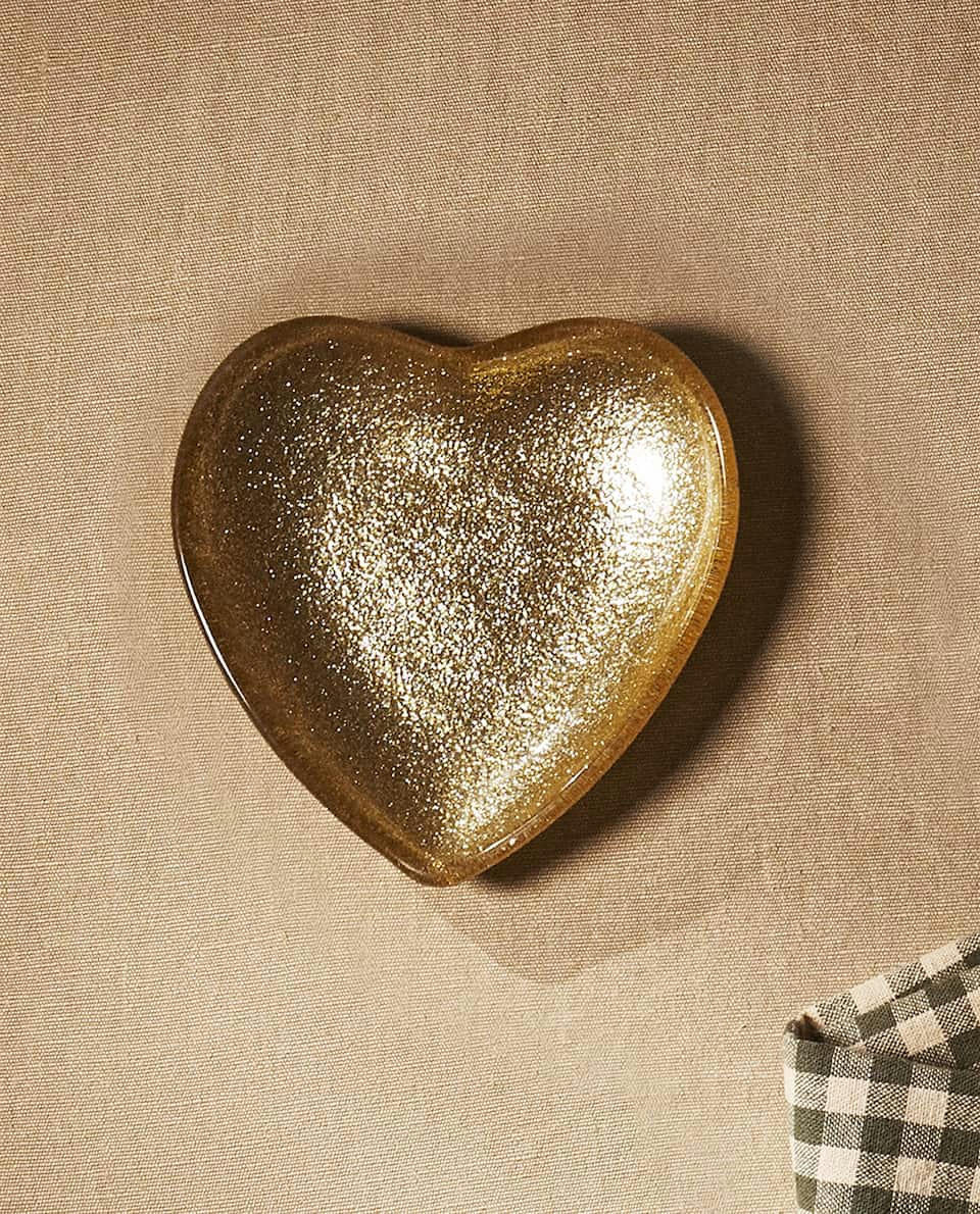 BOL DE VIDRIO CON CORAZÓN DE NAVIDAD