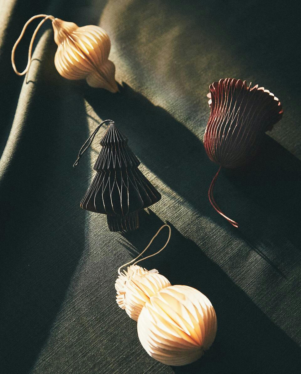 DECORACIÓN DE PAPEL PARA ÁRBOL DE NAVIDAD