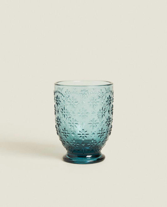 VASO DE VIDRIO CON DISEÑO FLORAL EN RELIEVE
