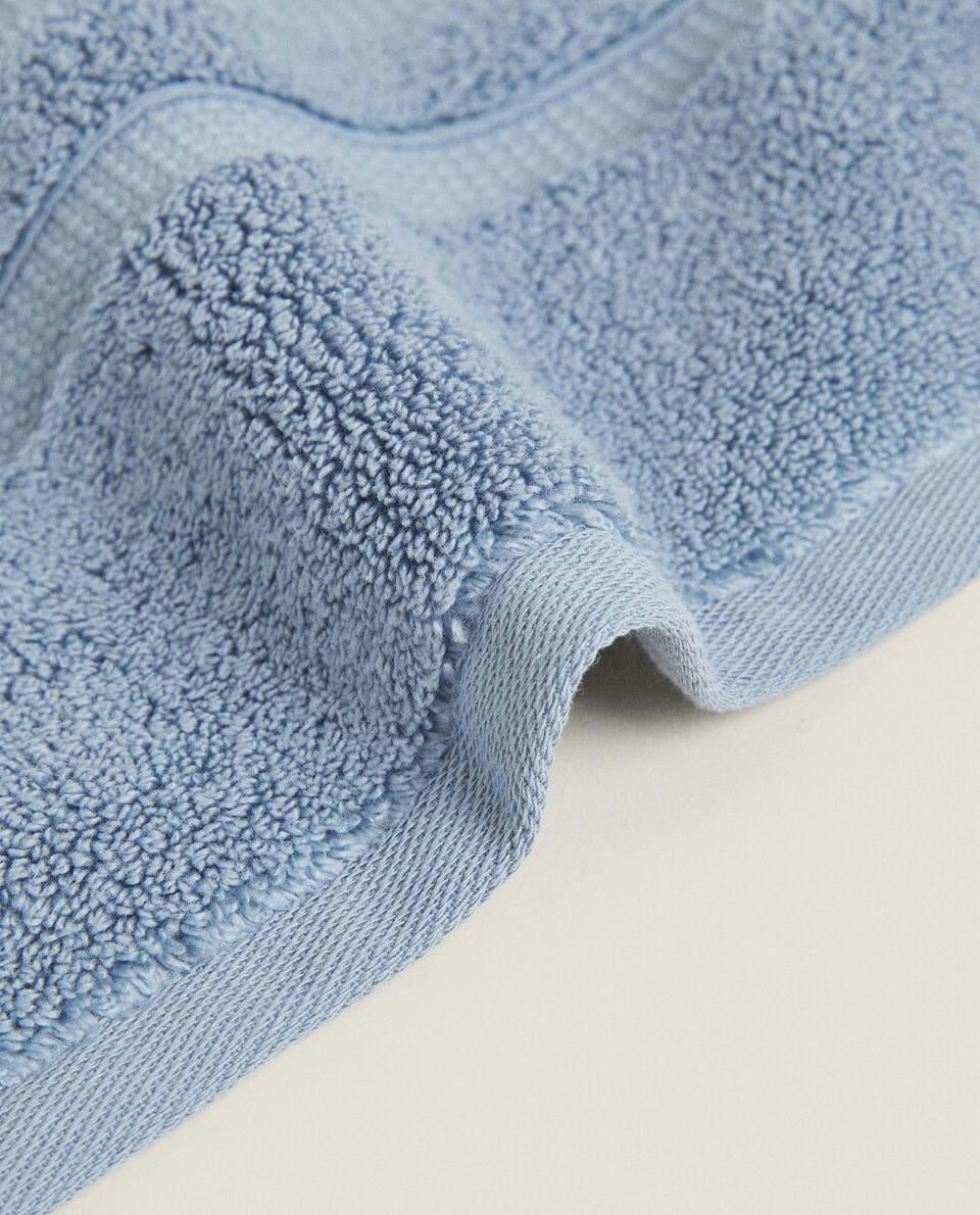 ASCIUGAMANO EXTRA MORBIDO CON DOPPIO BORDO 