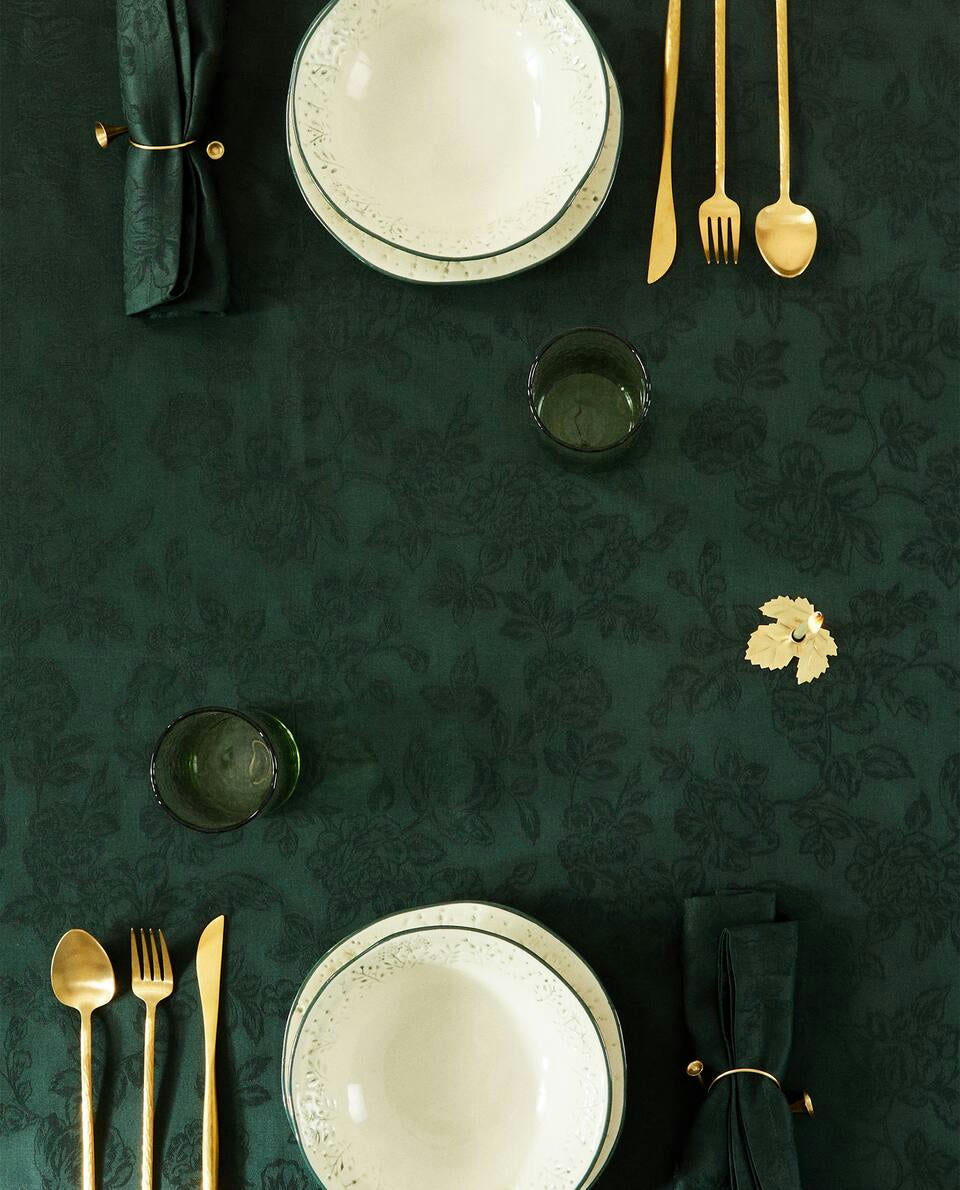MANTEL JACQUARD FLORAL NAVIDEÑO 