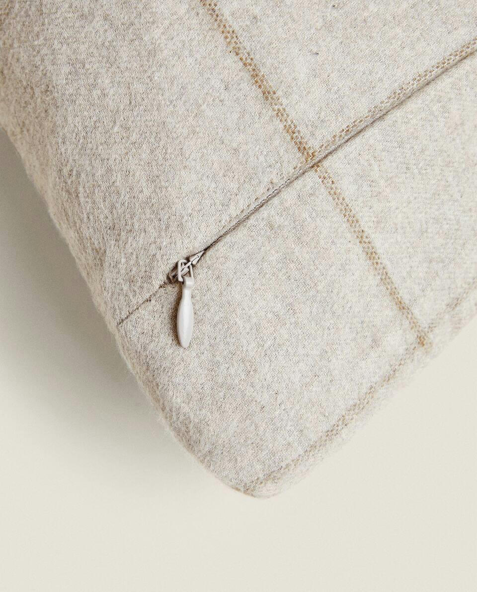 FUNDA DE COJÍN DE FRANELA