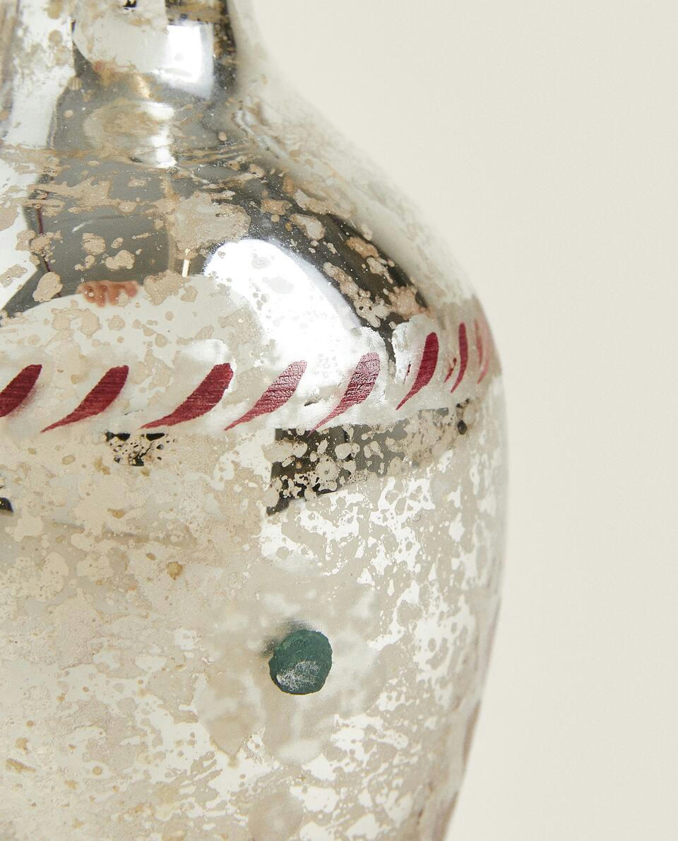 JARRÓN DE VIDRIO CON FLORES DE NAVIDAD 