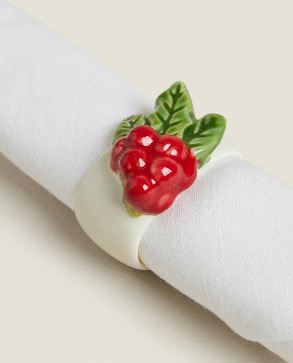 CONFEZIONE DI ANELLI PORTATOVAGLIOLI NATALIZI IN CERAMICA A FORMA DI VISCHIO (CONFEZIONE DA 4) 