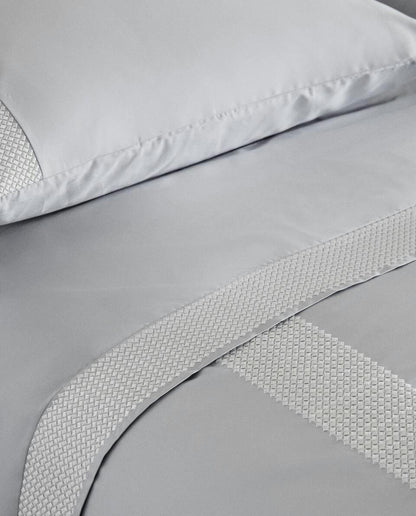 FUNDA NÓRDICA BORDADA GEOMÉTRICA 