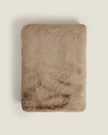 MANTA DE PIEL SINTÉTICA DE DOBLE TEXTURA 