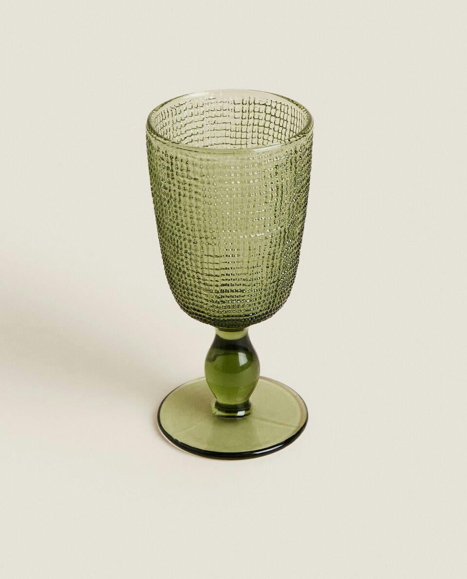 VIDRIO CON DISEÑO EN RELIEVE 