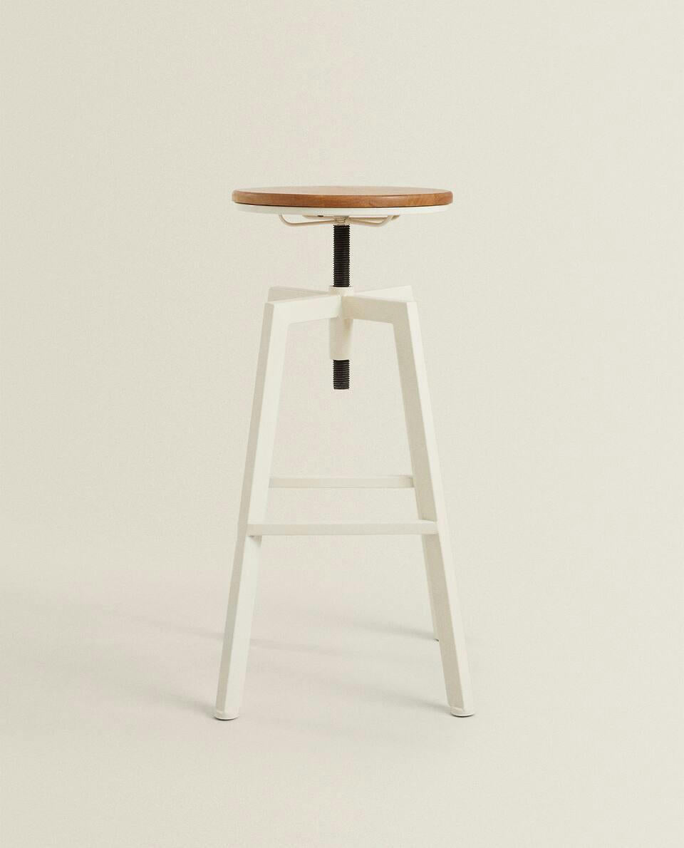 WOODEN AND METAL SWIVEL STOOL