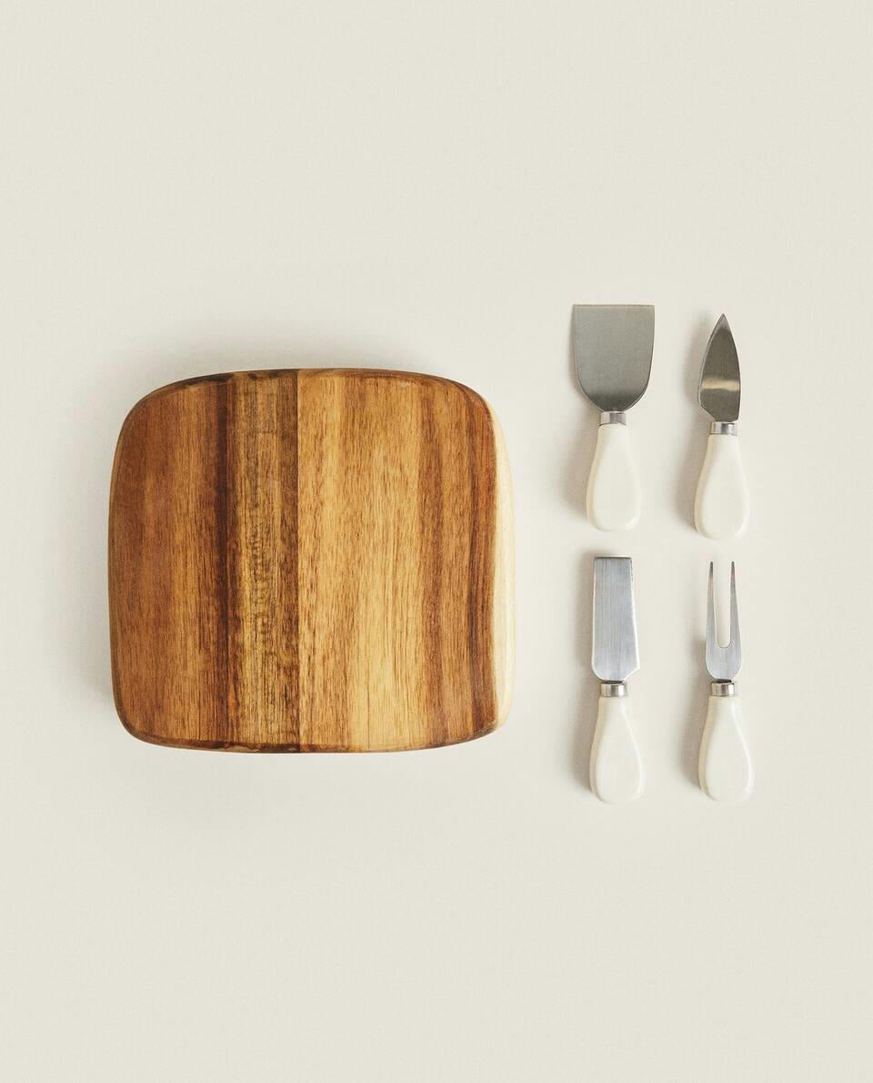 SCATOLA DI COLTELLI PER FORMAGGIO 