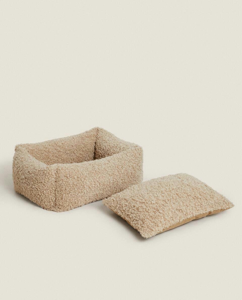 CAMA PARA MASCOTAS DE PIEL DE PIEDRA SINTÉTICA 