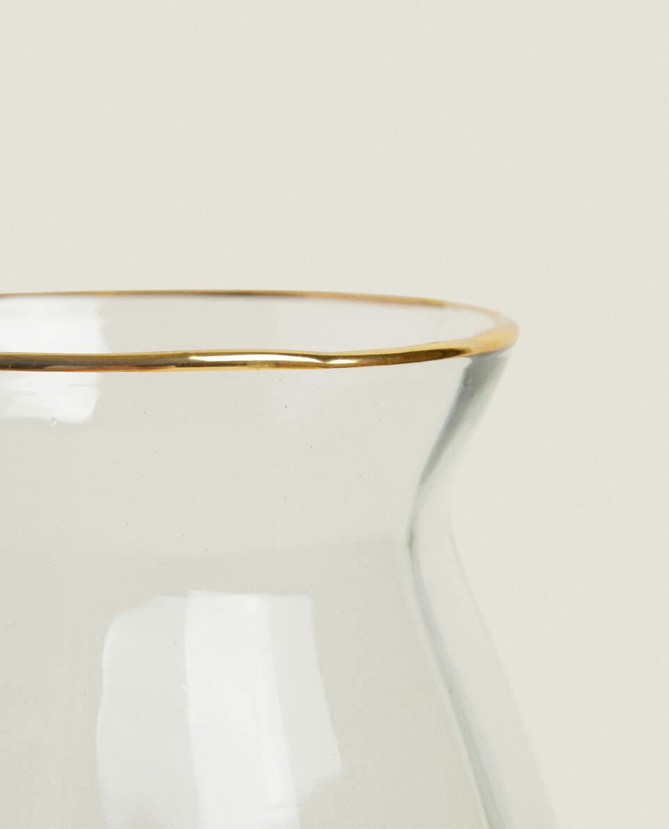 VASO NATALIZIO IN VETRO SFACCETTATO CON DETTAGLIO DEL BORDO 