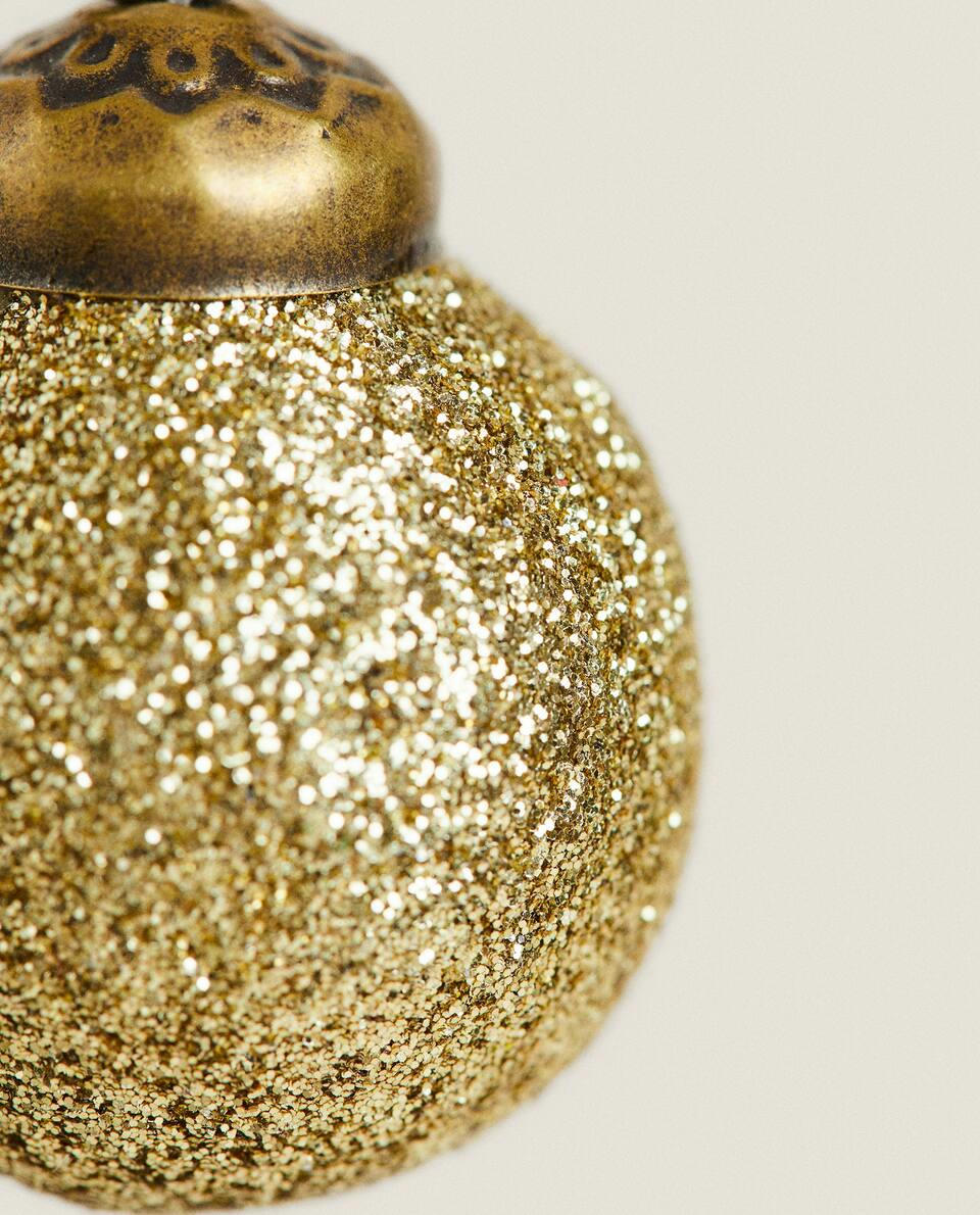 PAQUETE DE ADORNOS NAVIDEÑOS CON BRILLO (PAQUETE DE 6) 