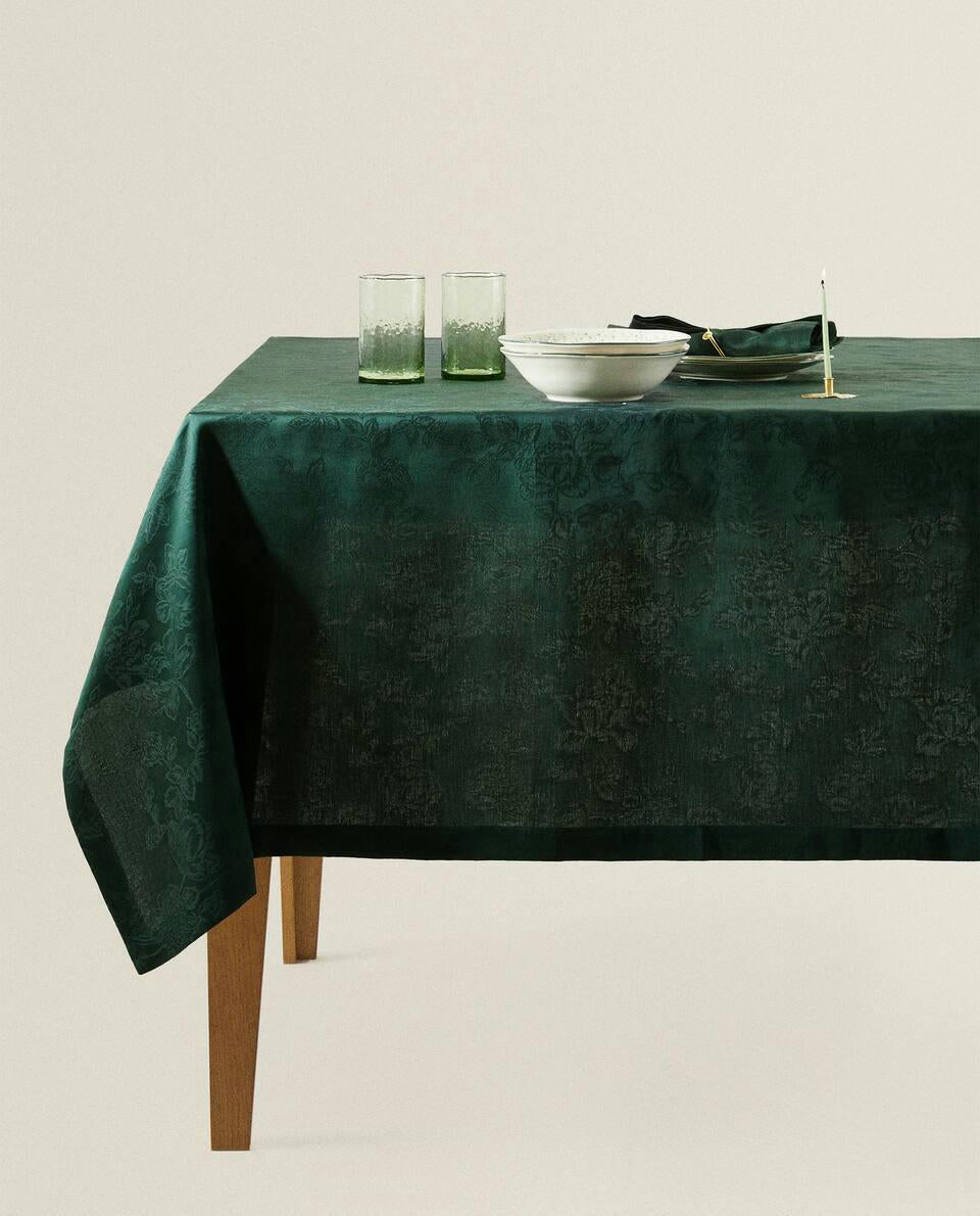 MANTEL JACQUARD FLORAL NAVIDEÑO 