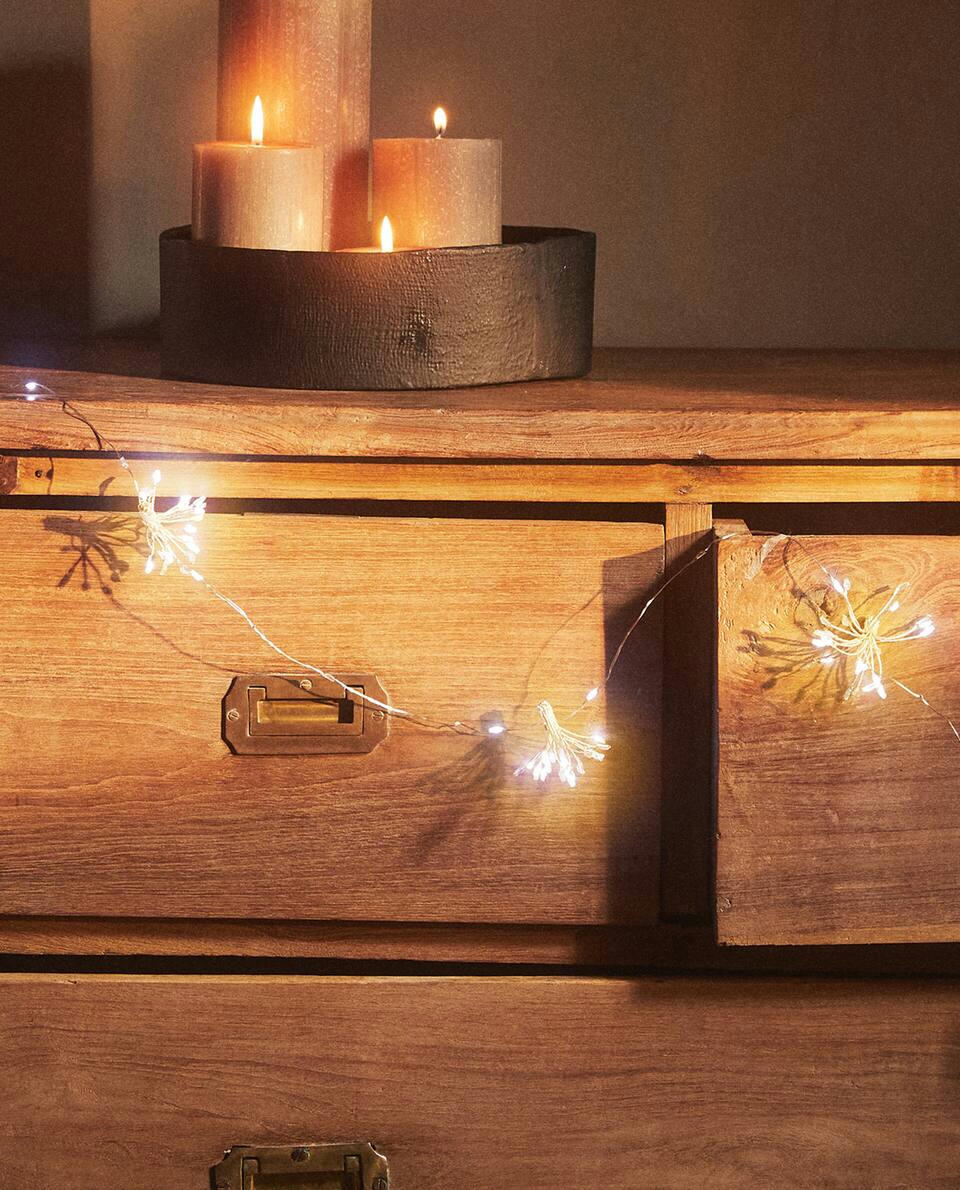 Ghirlanda luminosa decorativa natalizia a LED 