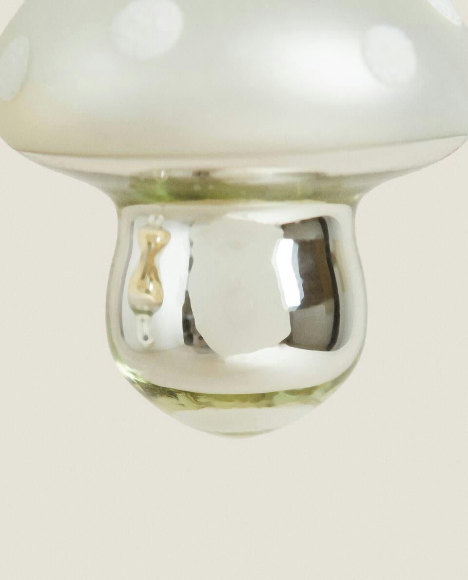 CONFEZIONE DI DECORAZIONI A FORMA DI FUNGO IN VETRO (CONFEZIONE DA 6) 