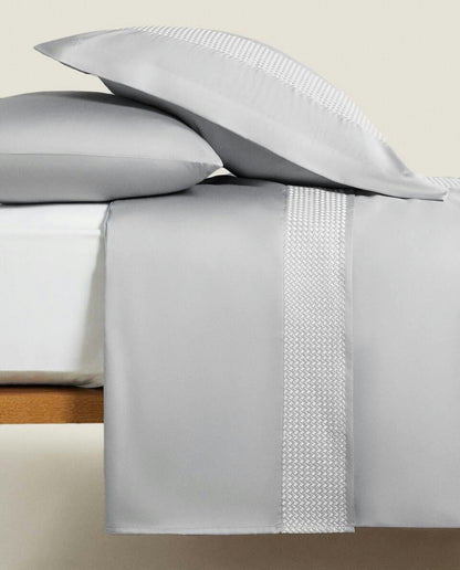 FUNDA NÓRDICA BORDADA GEOMÉTRICA 