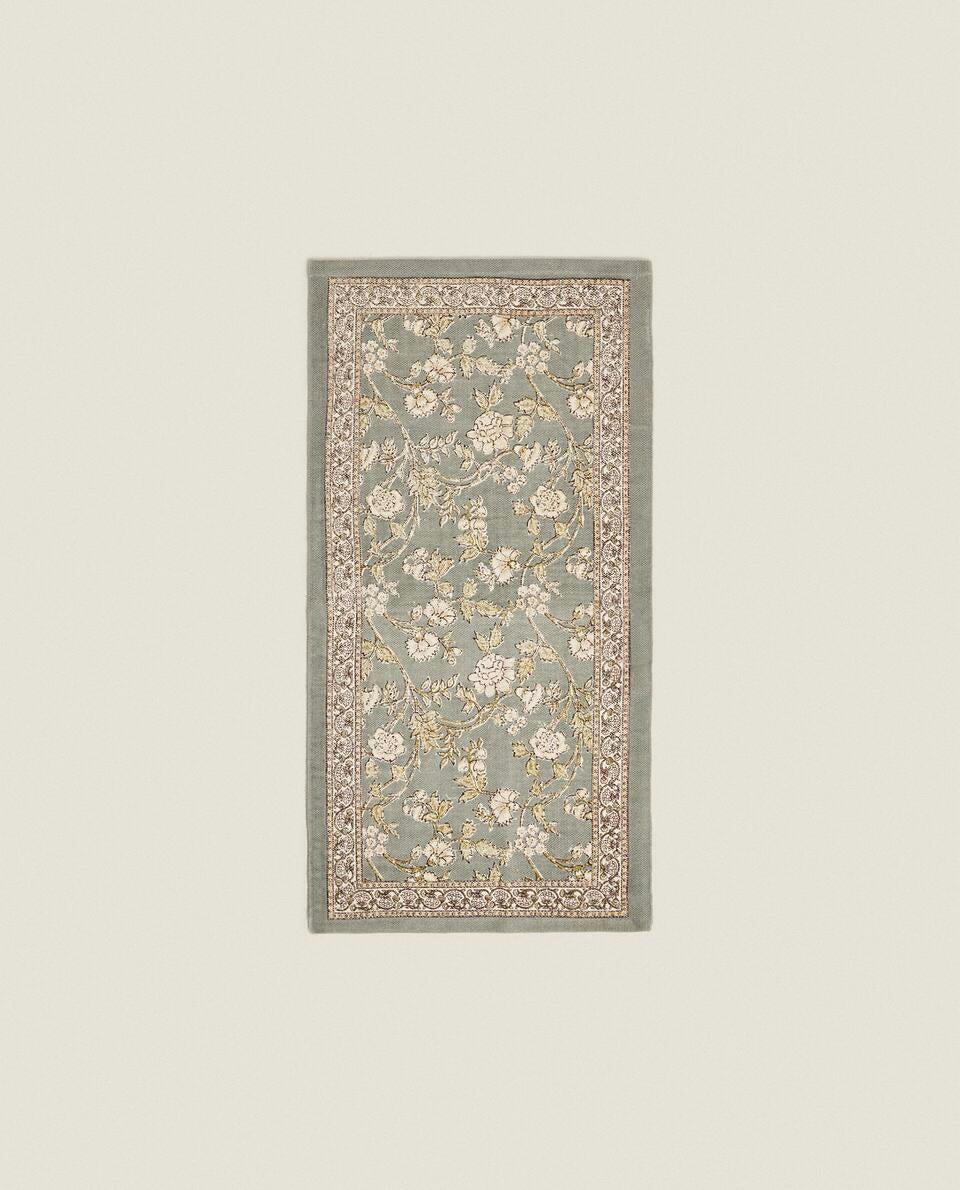 FLORAL PRINT BLOCK RUG