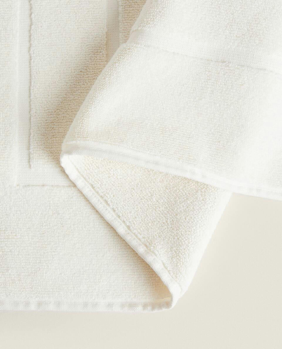 ALFOMBRA DE BAÑO DE ALGODÓN 