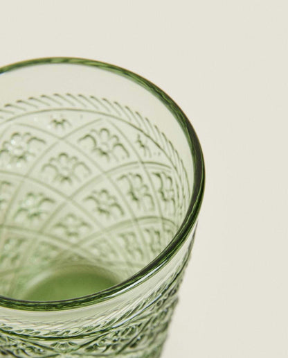 BICCHIERE IN VETRO CON DISEGNO FLOREALE IN RILIEVO 