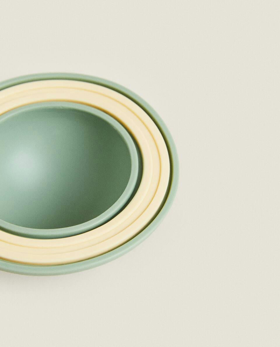 HUEVERA DE SILICONA CON PLANETAS 