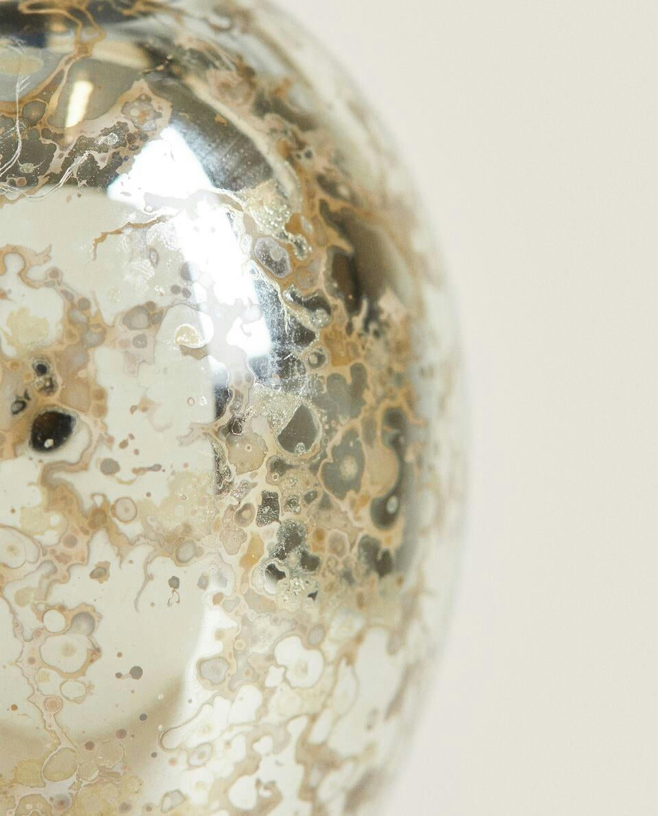 DECORACIÓN NAVIDEÑA OVALADA DE VIDRIO BRILLANTE 