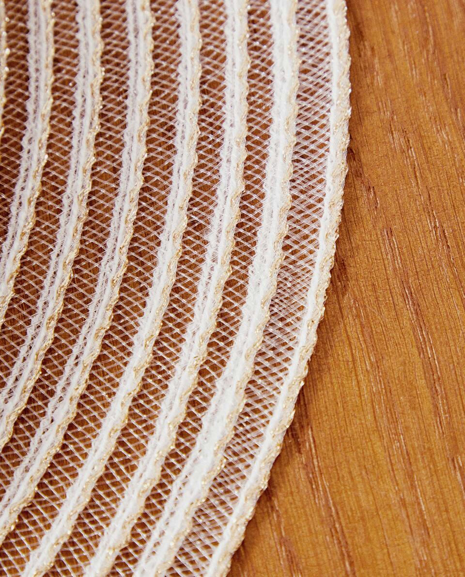 PAQUETE DE MANTELES INDIVIDUALES NAVIDEÑOS CON BRILLO EN ESPIRAL (PAQUETE DE 2) 