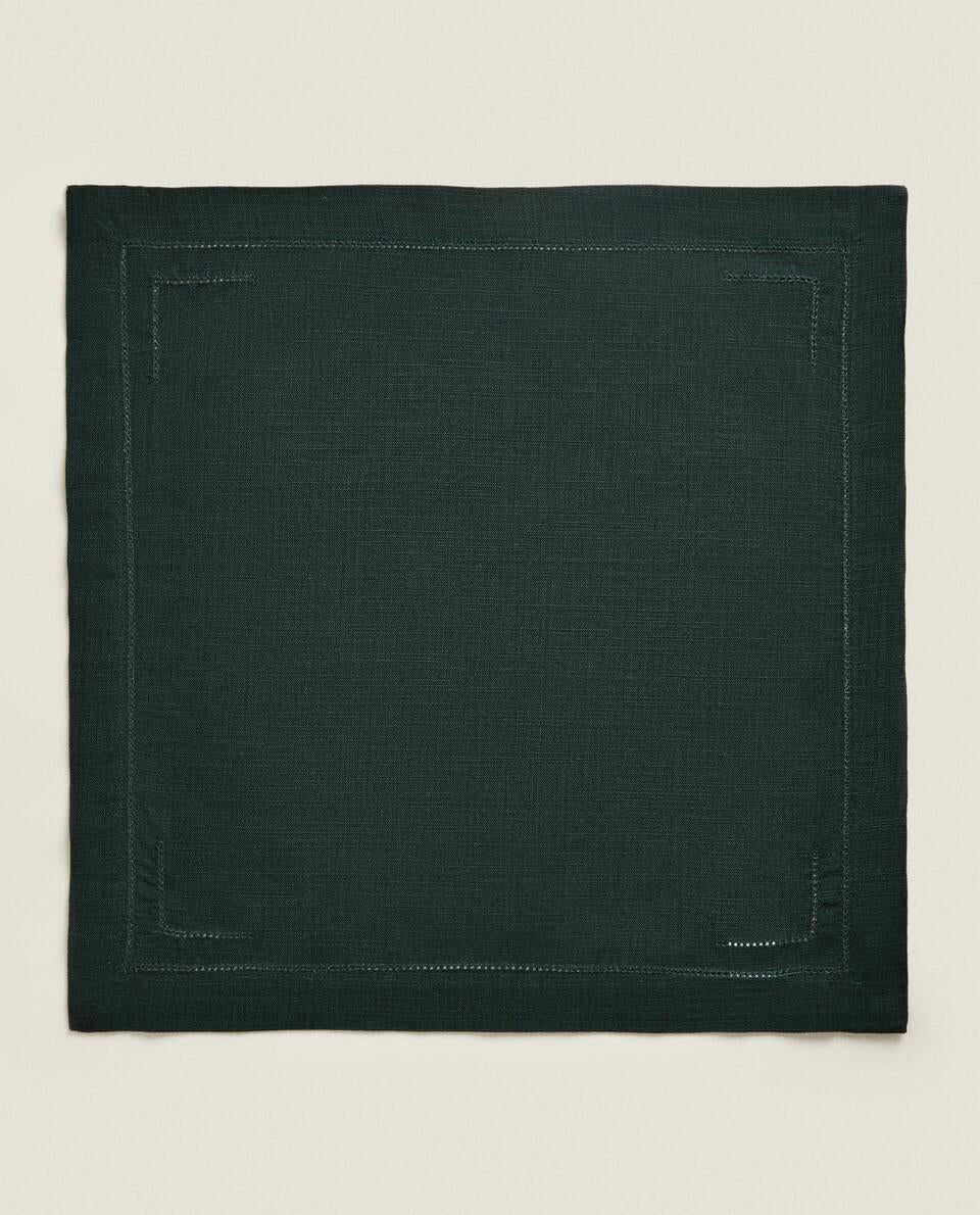 CONFEZIONE DI TOVAGLIOLI NATALIZI CON ORLO A GIORNO (CONFEZIONE DA 2) 