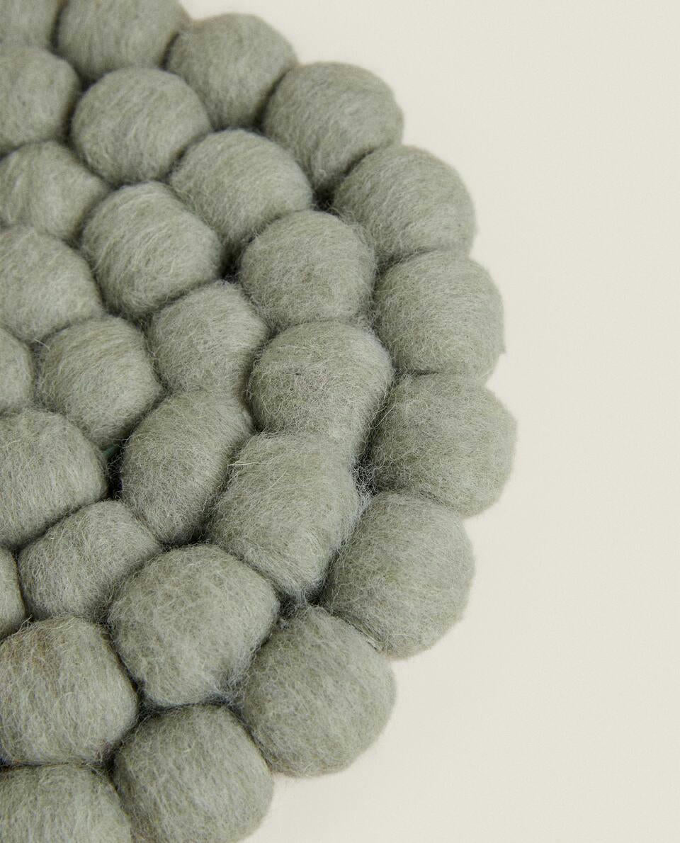 SALVAMANTES REDONDO DE LANA NAVIDEÑO 