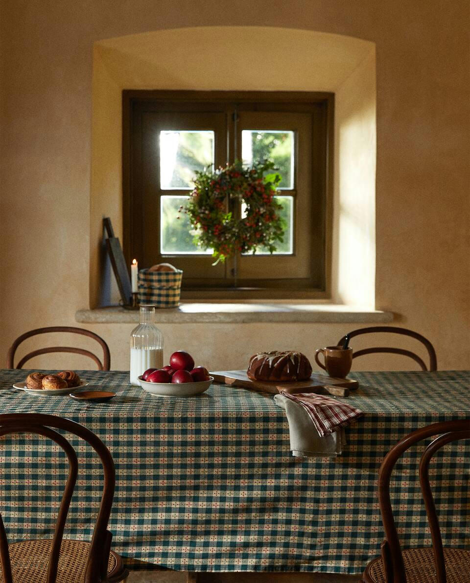 MANTEL DE CUADROS NAVIDEÑOS 