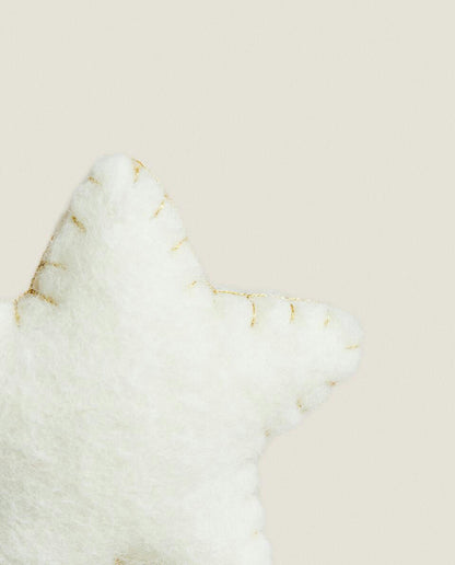 DECORAZIONE NATALIZIO A STELLA IN FELTRO 