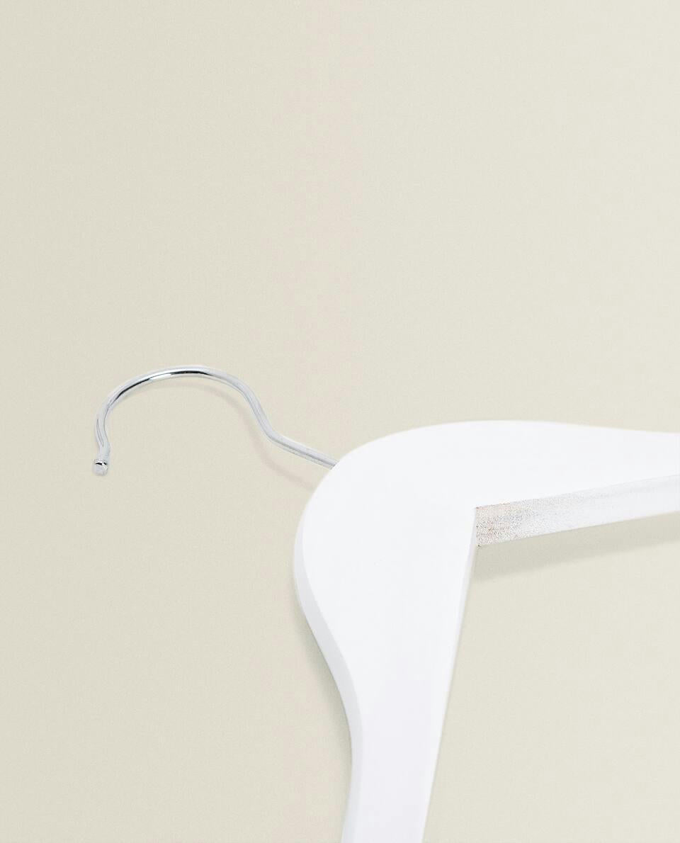 PERCHA DE MADERA LACADA (JUEGO DE 3) 