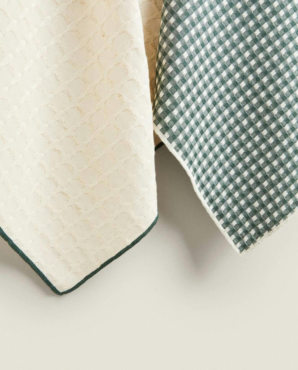 CONFEZIONE DI Strofinacci natalizi in cotone a nido d'ape (confezione da 2) 