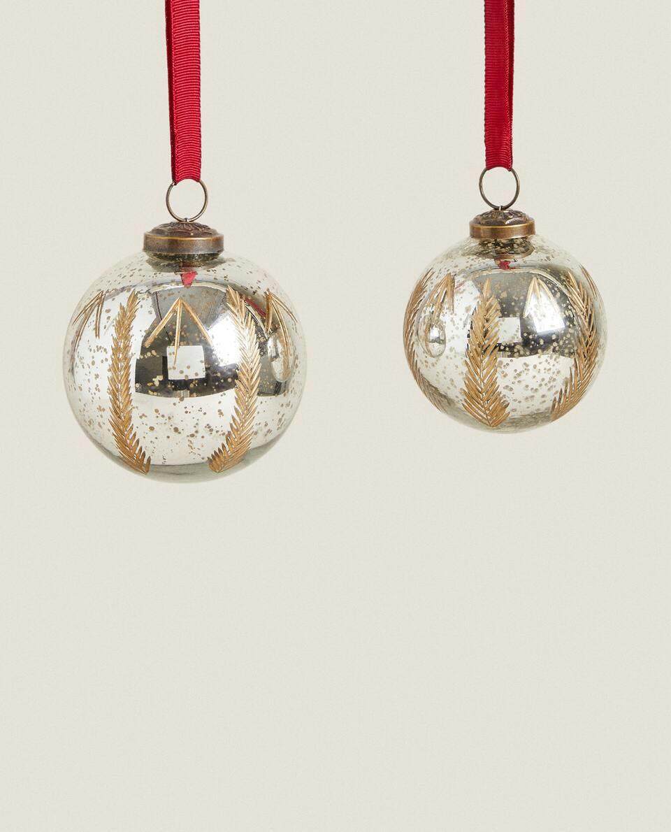 SHINY GLASS CHRISTMAS BAUBLE DECORATION