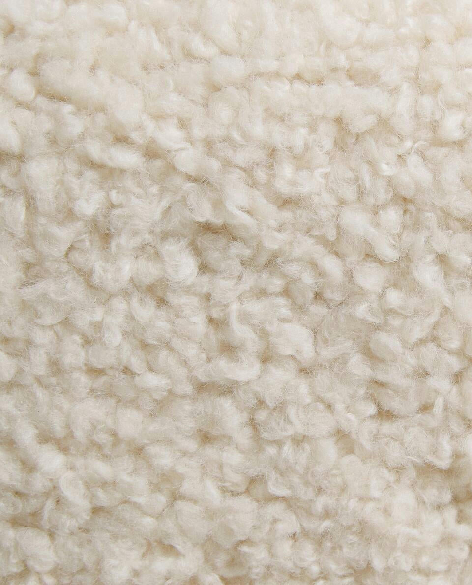 POLTRONA IN SPUGNA BEIGE CHIARO 