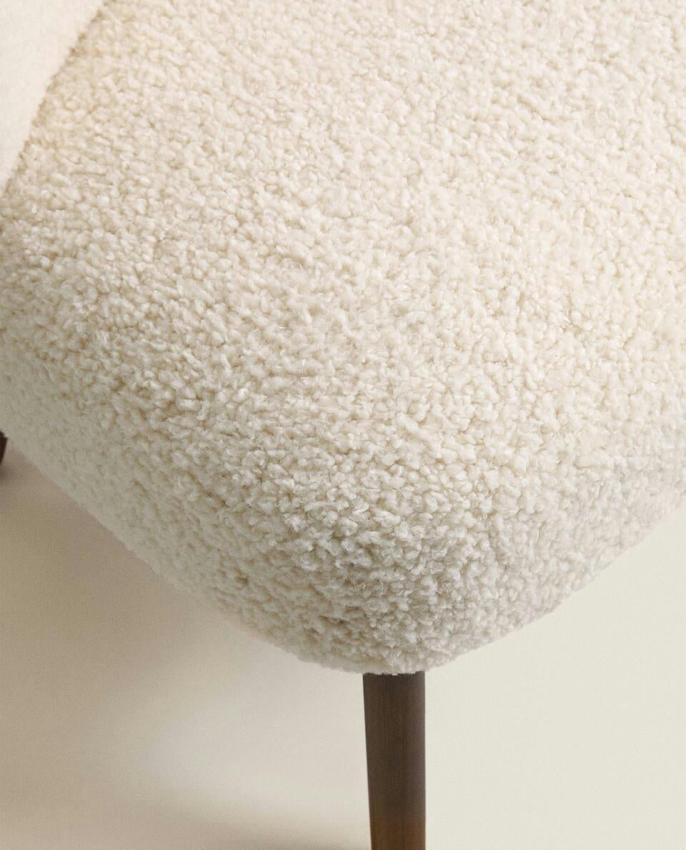 POLTRONA IN SPUGNA BEIGE CHIARO 