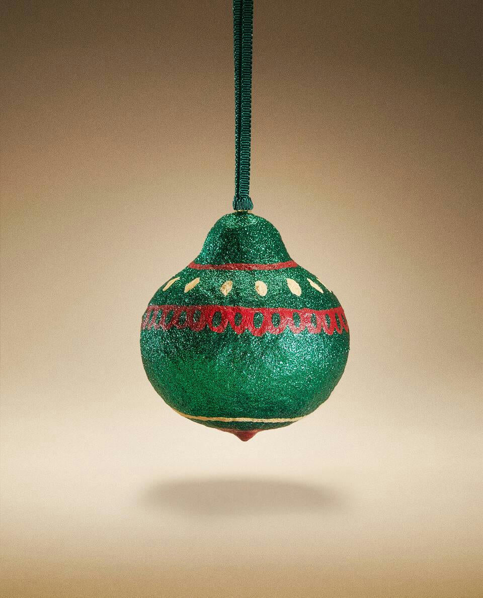 DECORACIÓN NAVIDEÑA CON BOLAS DE BRILLO 