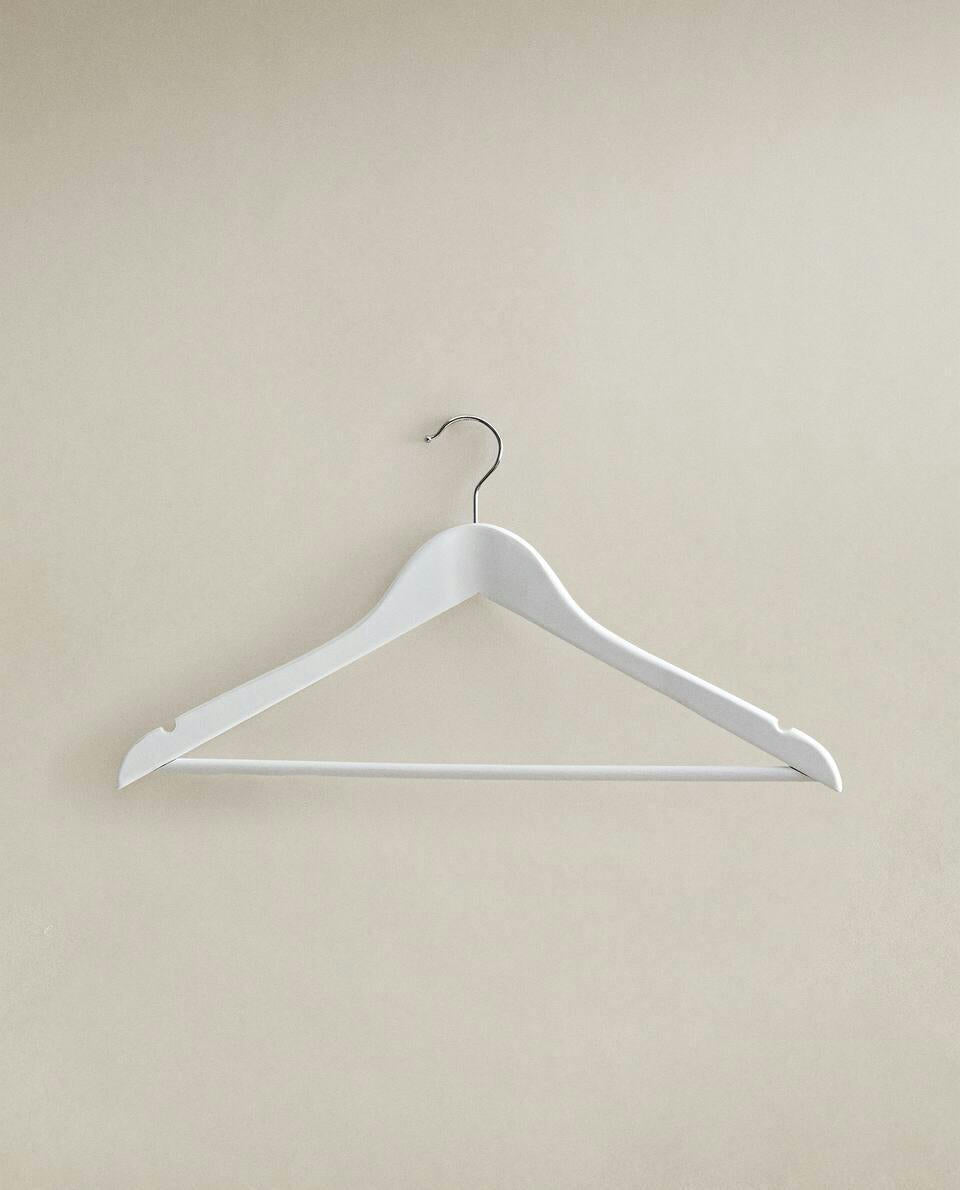 PERCHA DE MADERA LACADA (JUEGO DE 3) 