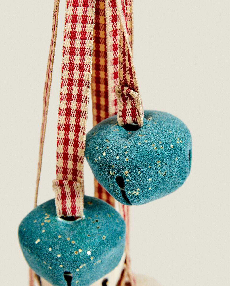 SLEIGH BELL CASCADE CHRISTMAS DECORATION