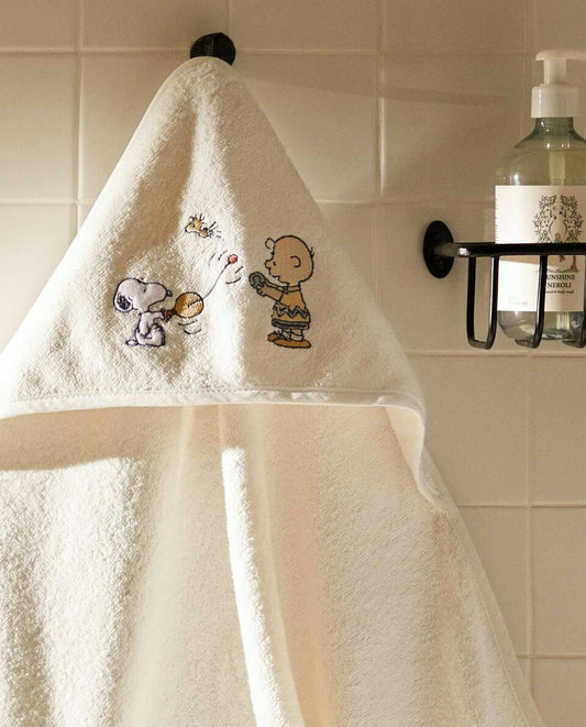 CAPA DE BEBÉ DE PEANUTS 