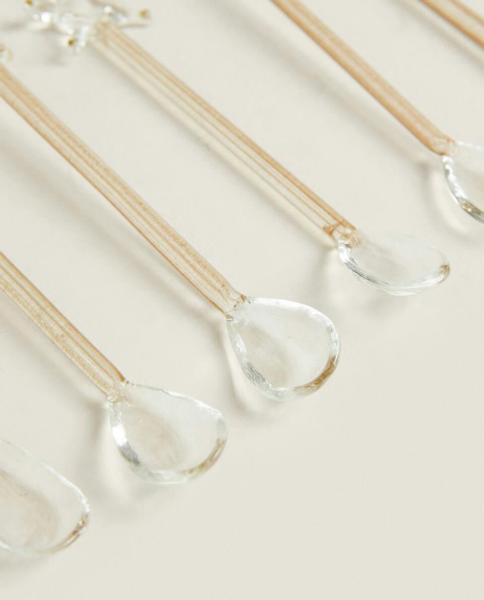 DIJES DE CUCHARA DE POSTRE DE COPA NAVIDEÑOS (PAQUETE DE 6) 