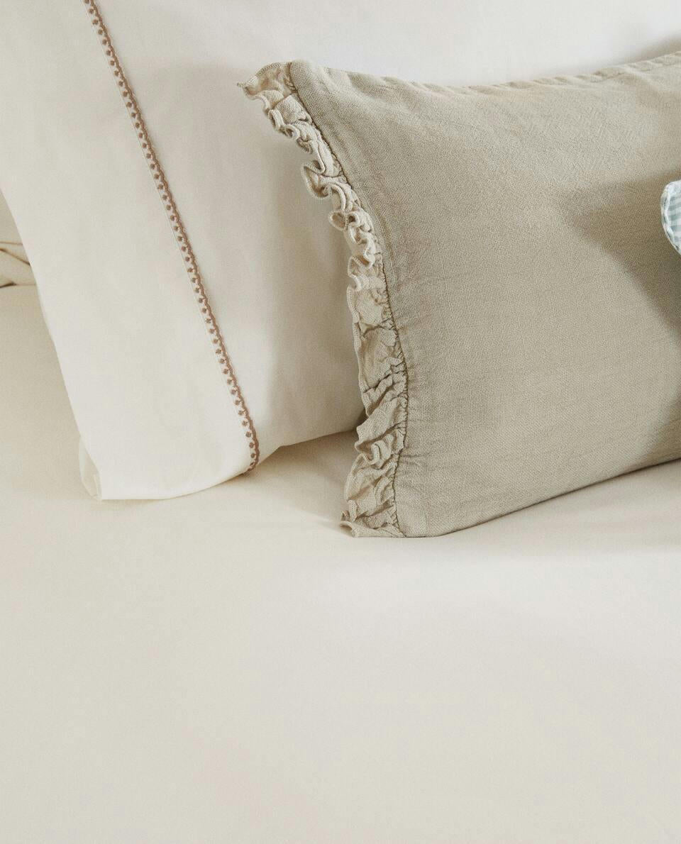 LENZUOLO CON ANGOLI CON IMPUNTURE 