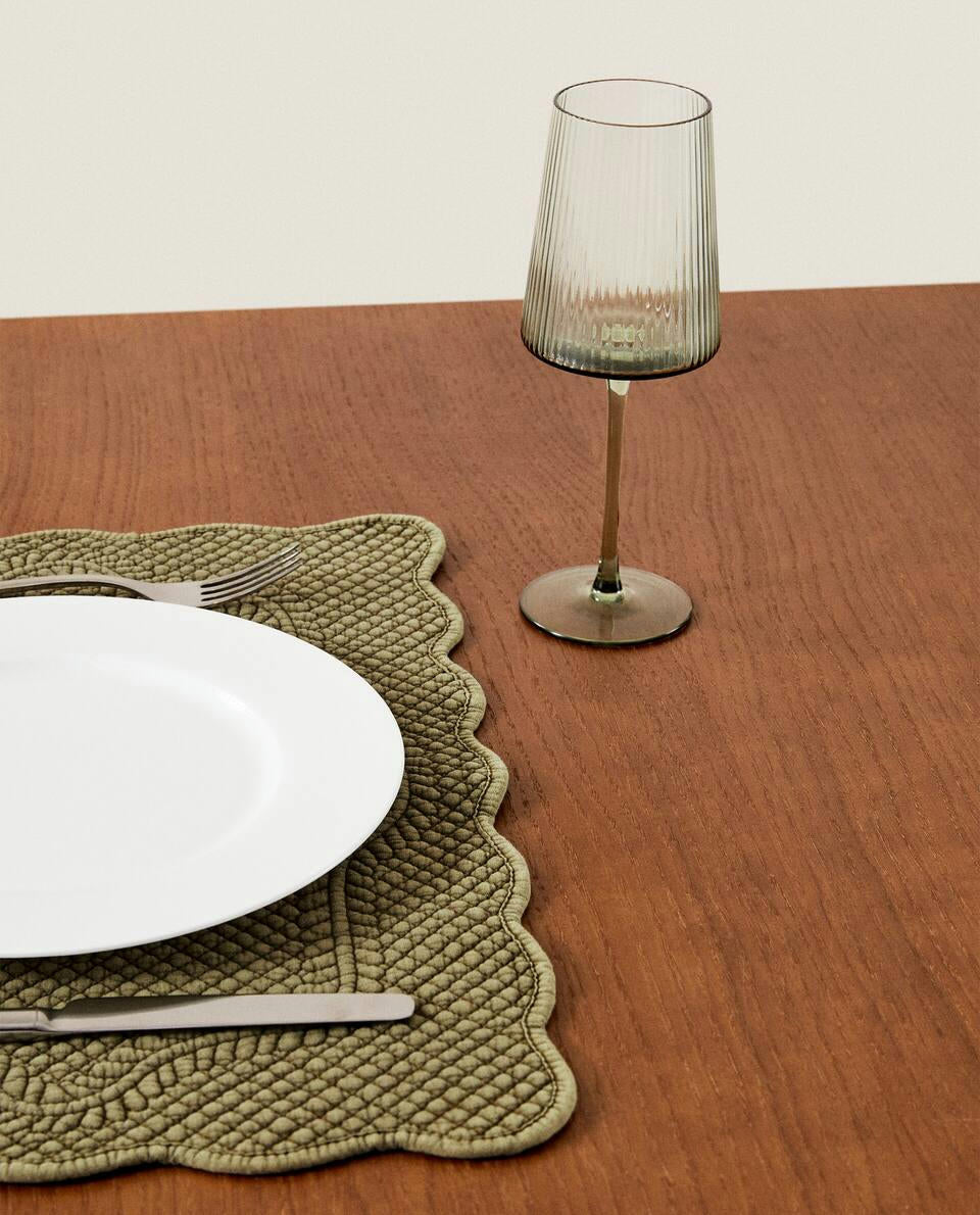 MANTEL INDIVIDUAL ACOLCHADO 