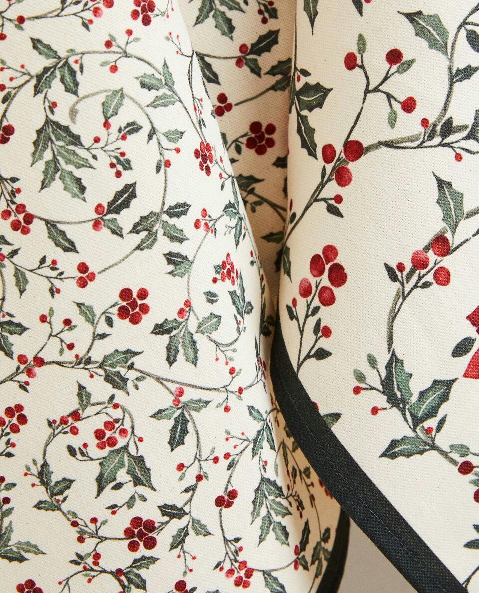 CONFEZIONE DI ASCIUGAMANI NATALIZI IN COTONE CON AGRIFOGLIO (CONFEZIONE DA 2) 