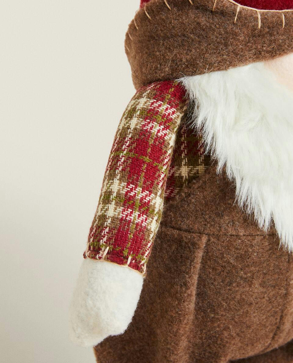 DECORACIÓN DE GNOMO NAVIDEÑO 