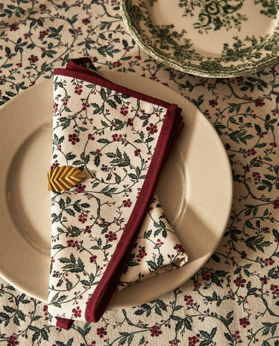 PAQUETE DE SERVILLETAS DE ALGODÓN CON FORMA DE VIÑEDA NAVIDEÑA (PAQUETE DE 2) 