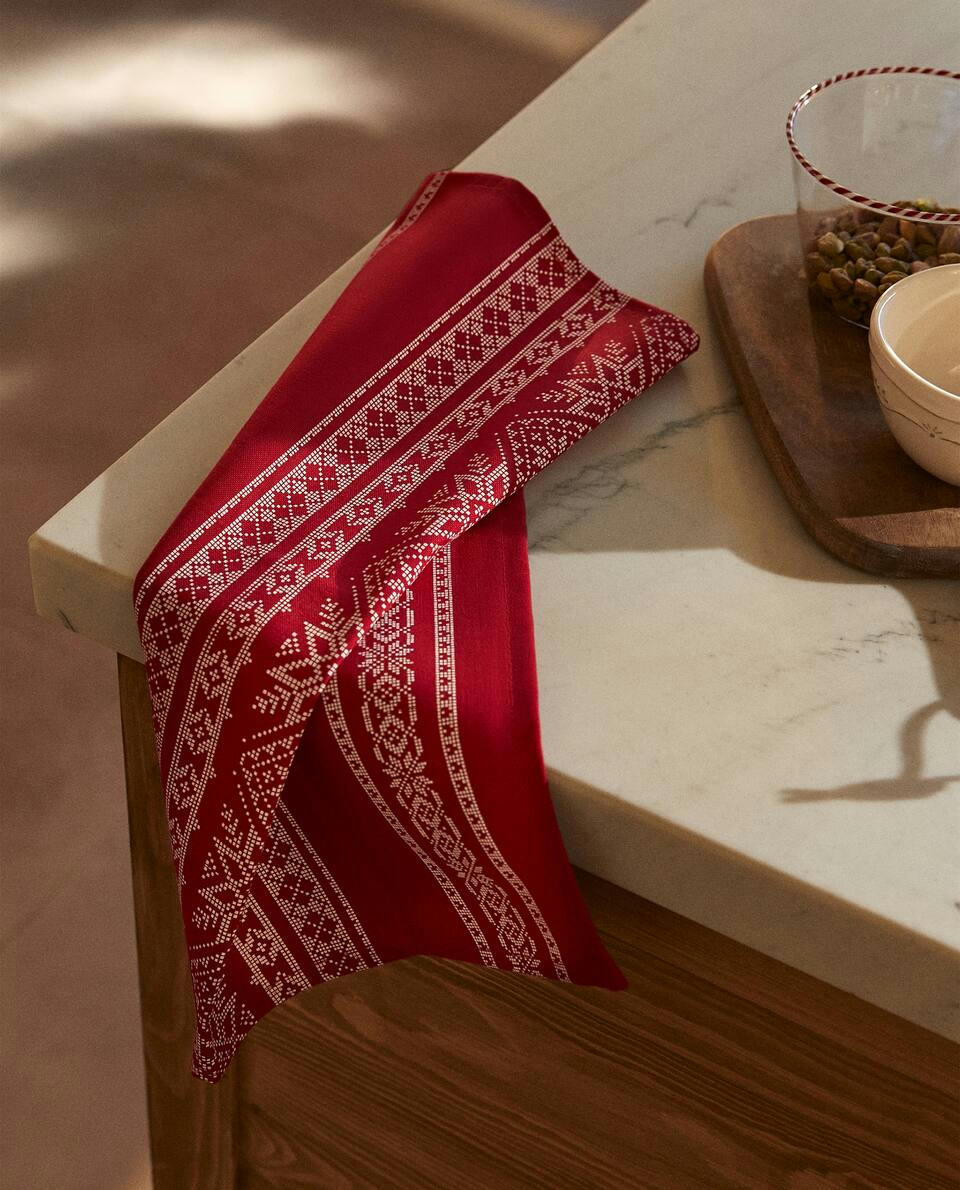 PACK OF COTTON NAPKINS WITH CHRISTMAS BORDER (PACK OF 2)