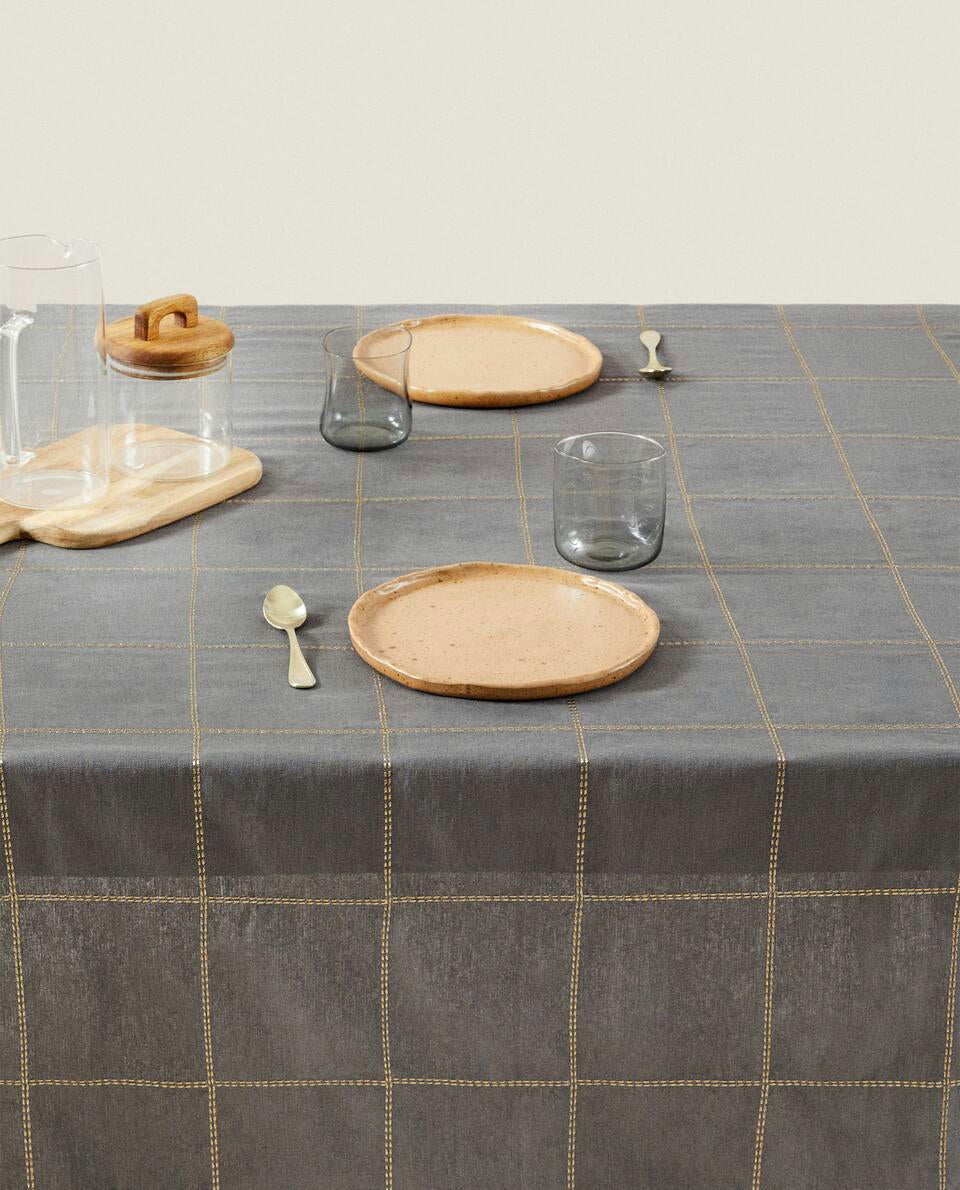 MANTEL DE LINO CON CADENA NAVIDEÑA 